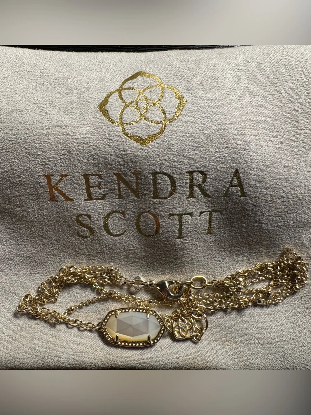 Kendra Scott Elaina Gold Multi Strand Chain Oval Bracelet Mother of Pearl